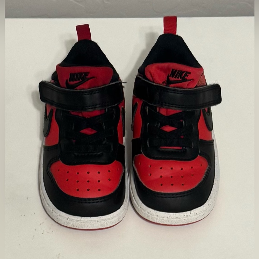 Nike Kids Black and Red Sneakers - Picture 2 of 5